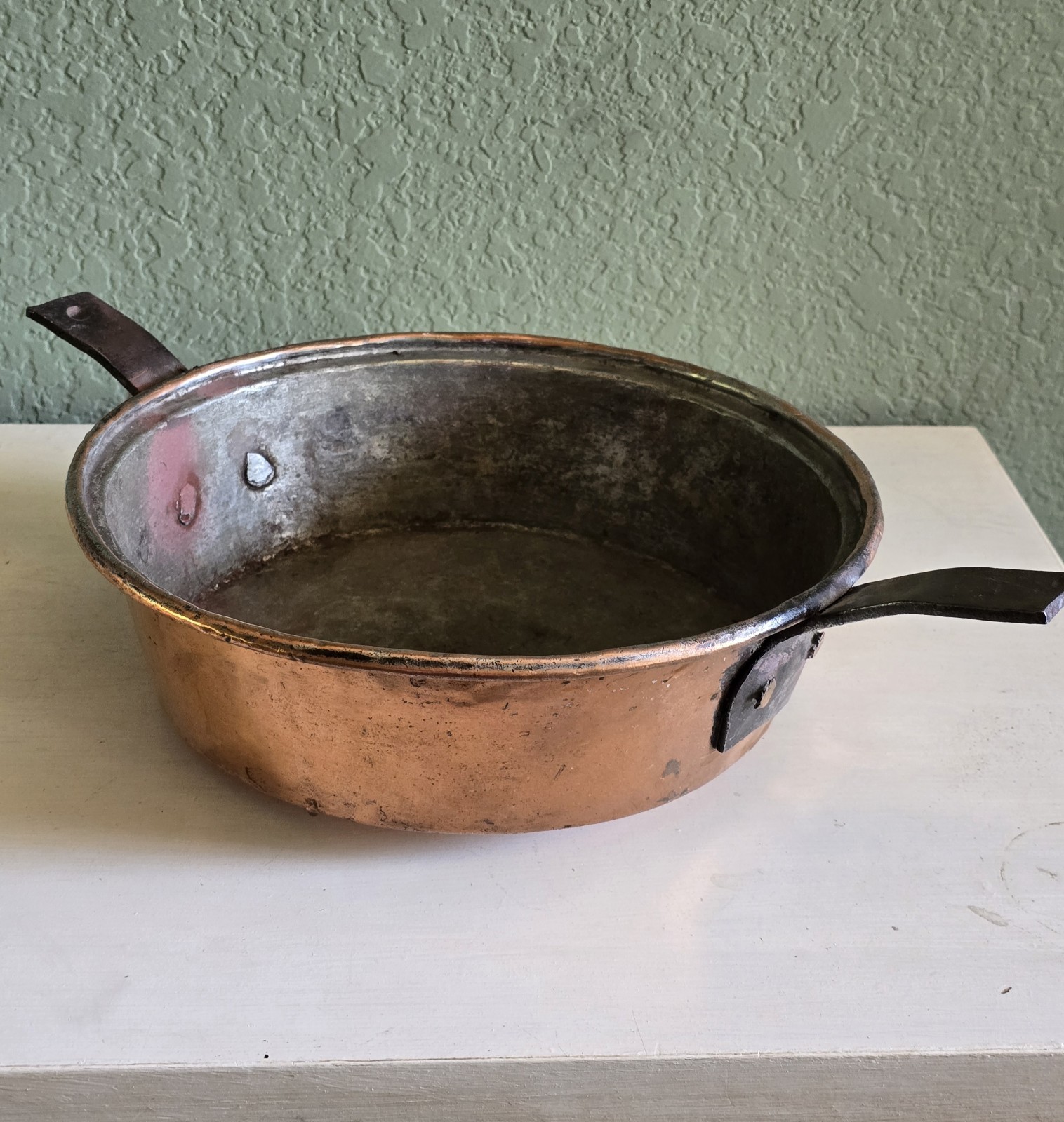 Antique 19thC French Hammered Copper Sauté Pan Rondeau 24cm Iron Handles