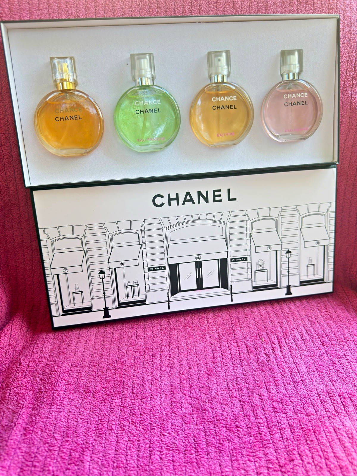 CHANEL Chance Fragrance Miniature Gift Set 4 Bottles Eau Fraiche Vive Tendre