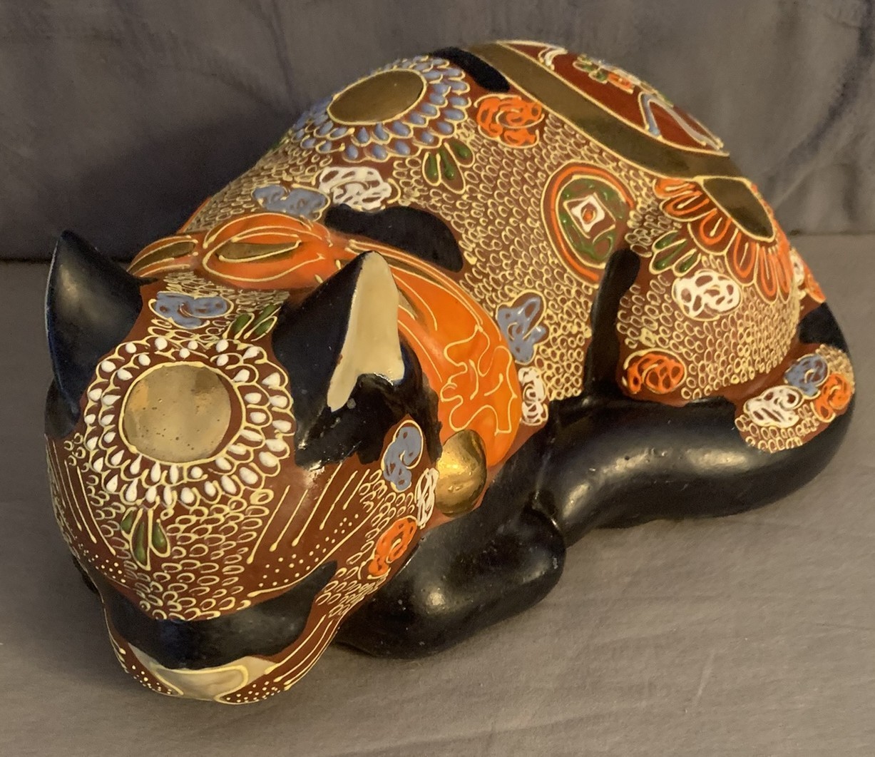 Nice Vintage Japanese Satsuma  Sleeping  Cat  Figurine  9.5\'\'  Stamp Mark