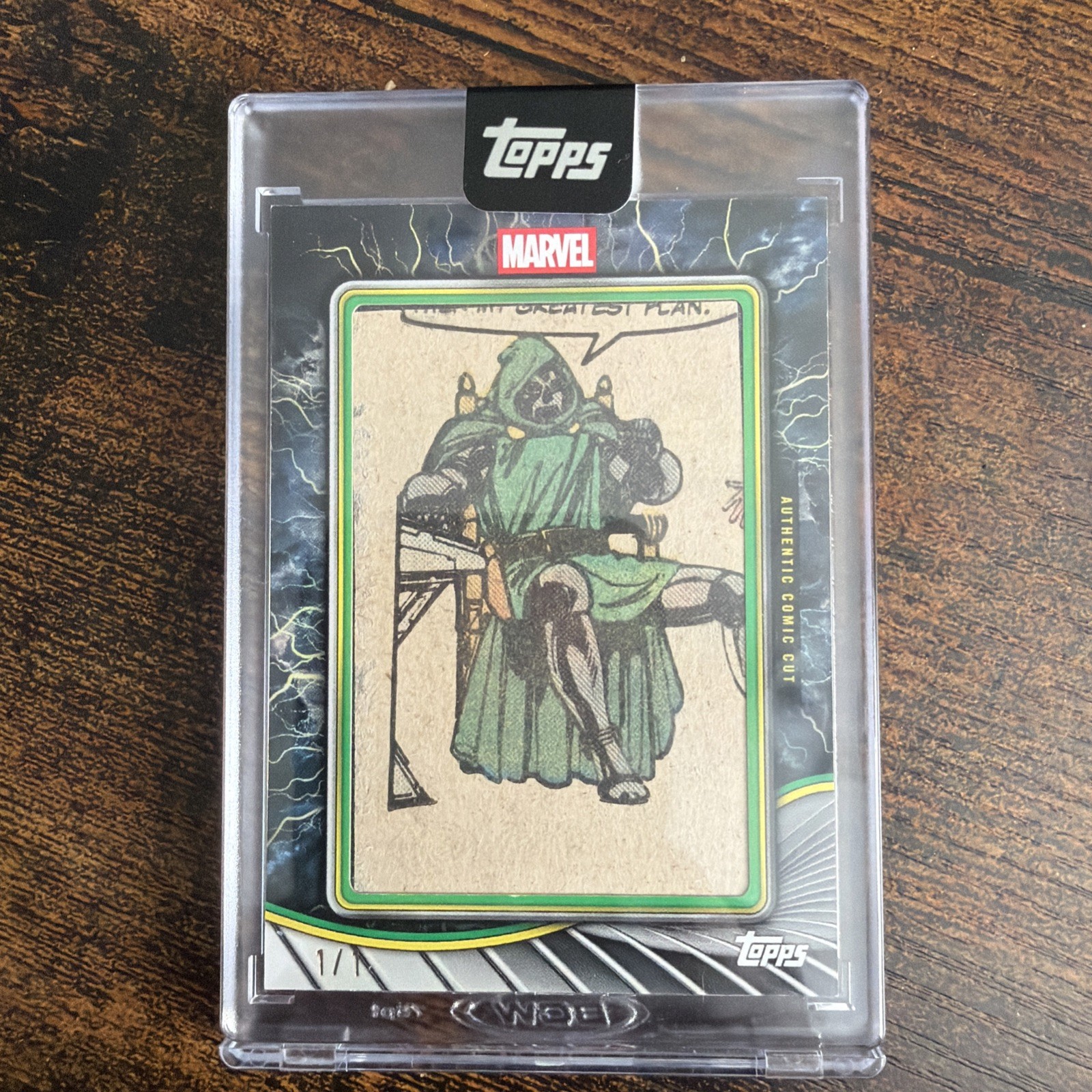 2025 Topps Chrome Marvel Mint Doctor Doom Comic Cut 1/1 DD-CC
