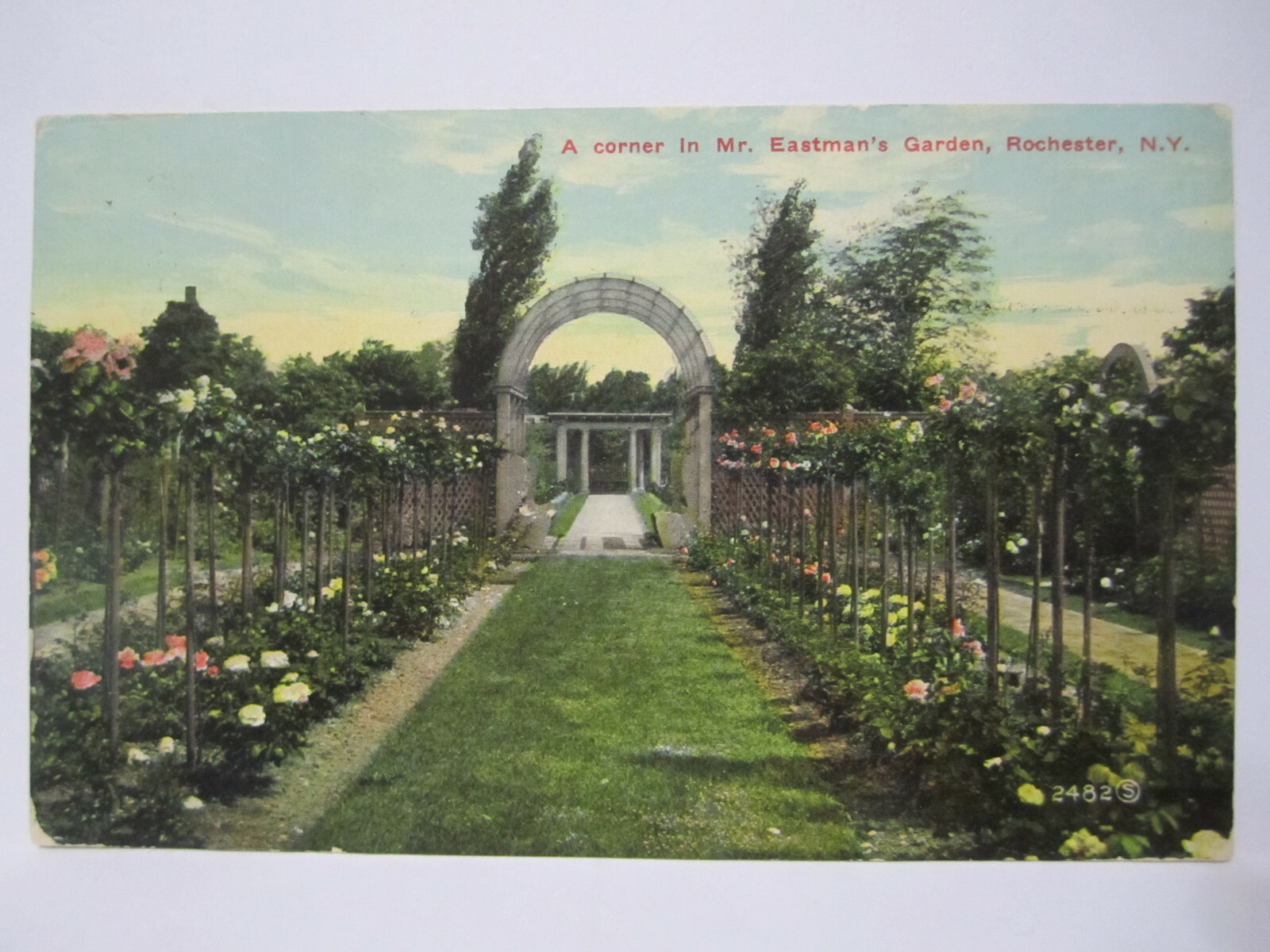 A CORNER IN MR EASTMAN\'S GARDEN POSTCARD ROCHESTER NY NEW YORK 1912