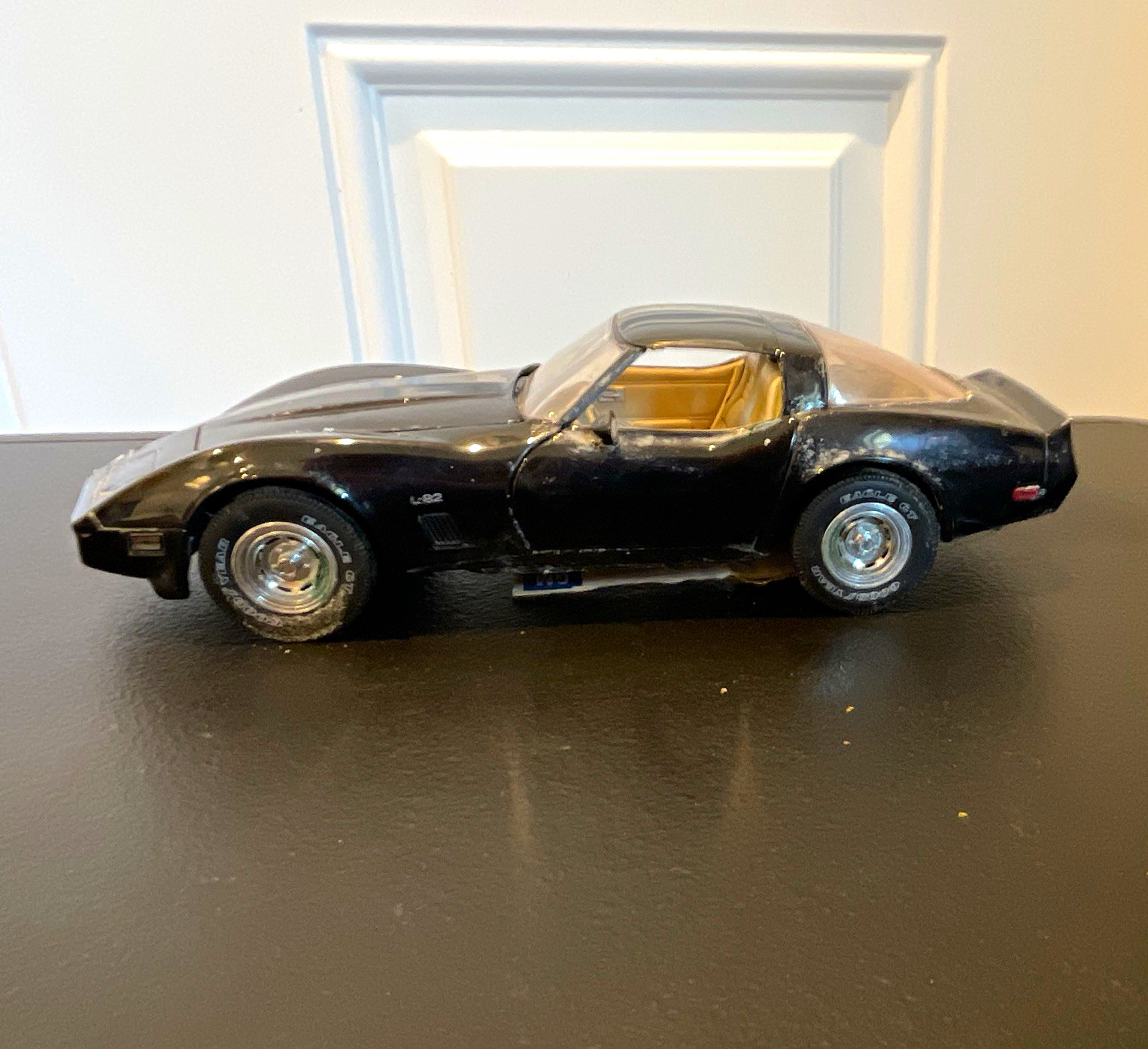 1980 Chevrolet Corvette L82 1:24 Diecast Model Car Franklin Mint LE barn find