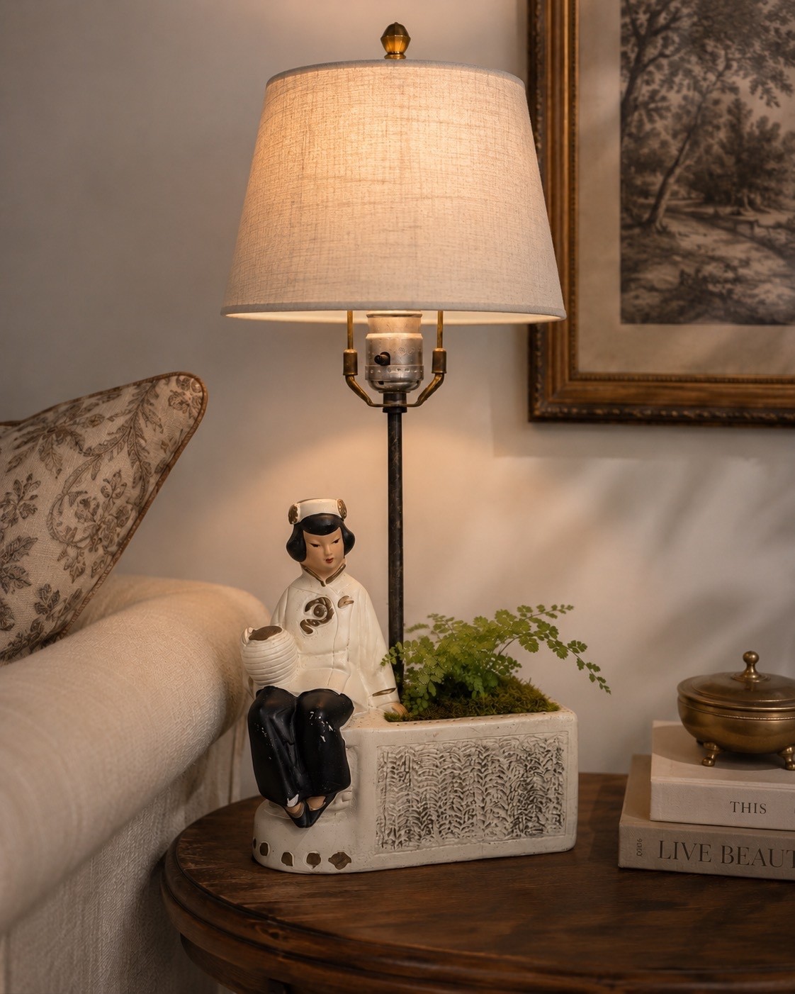 1953 Silvestri Asian Lady on a Wall Table TV Lamp Planter Vase Rare