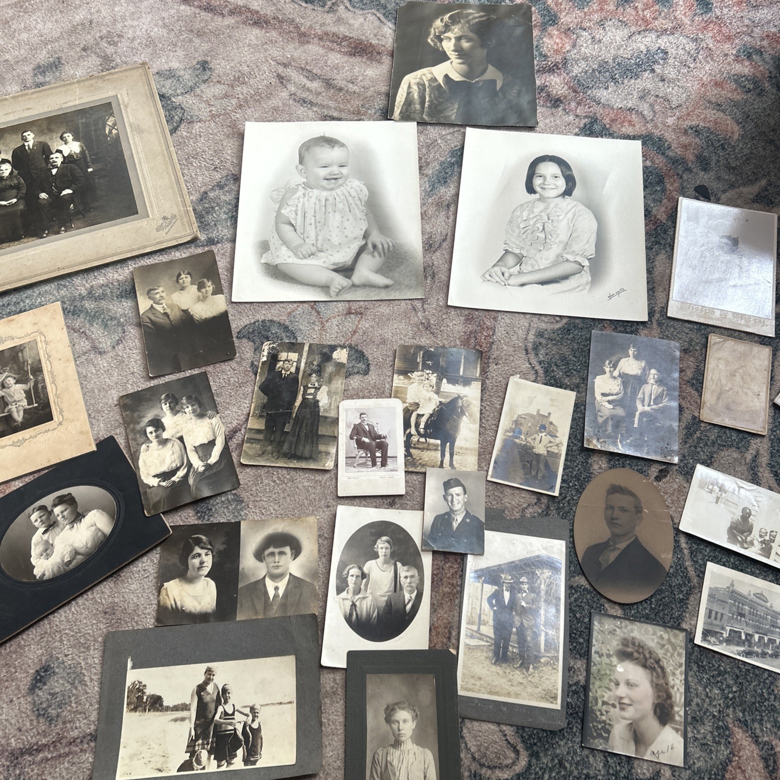 Lot of 26 Photos Portraits Creepy Vintage 1800-1900s Antique Black White