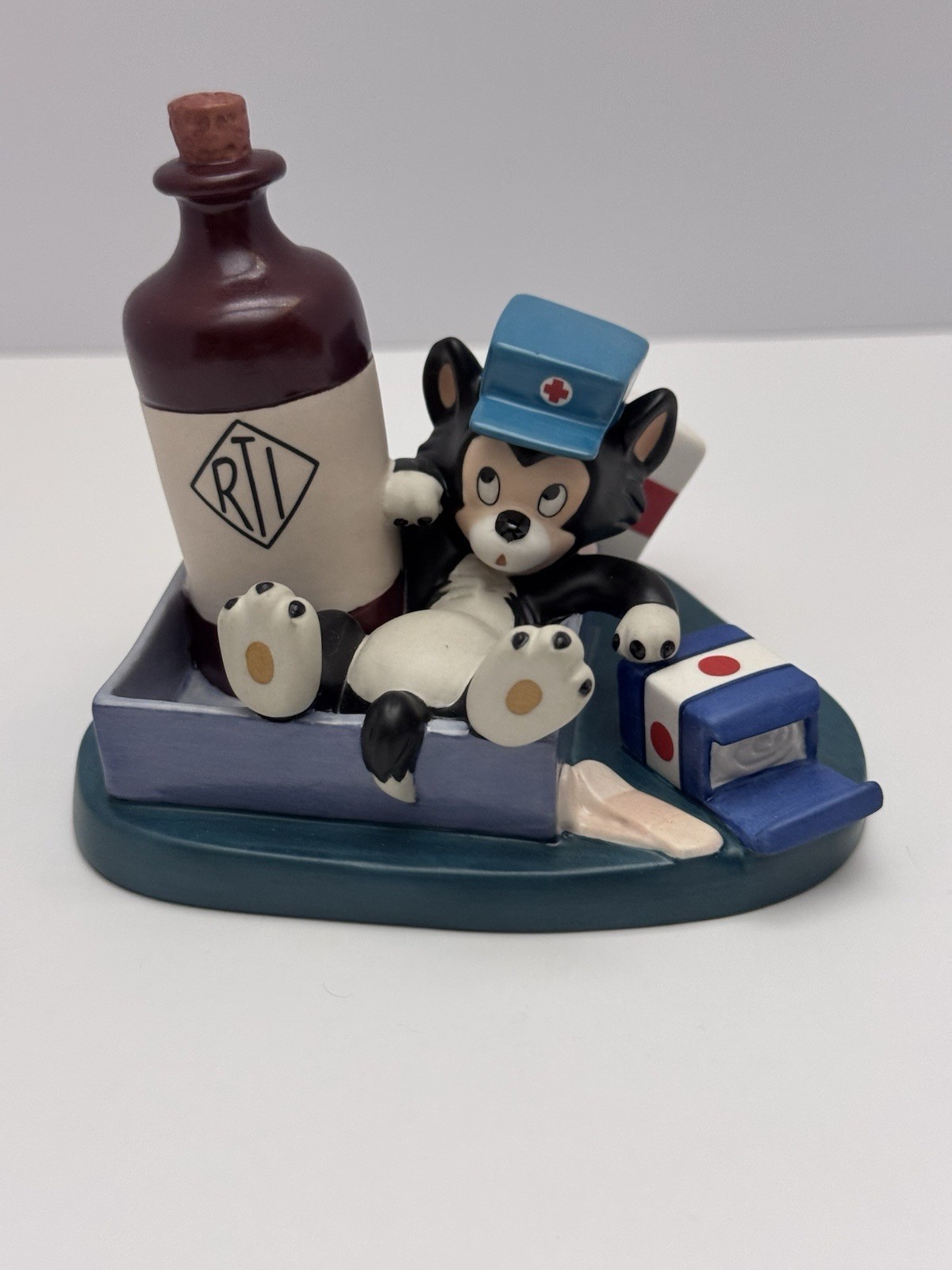 WDCC Figaro “First Aid Fiasco\