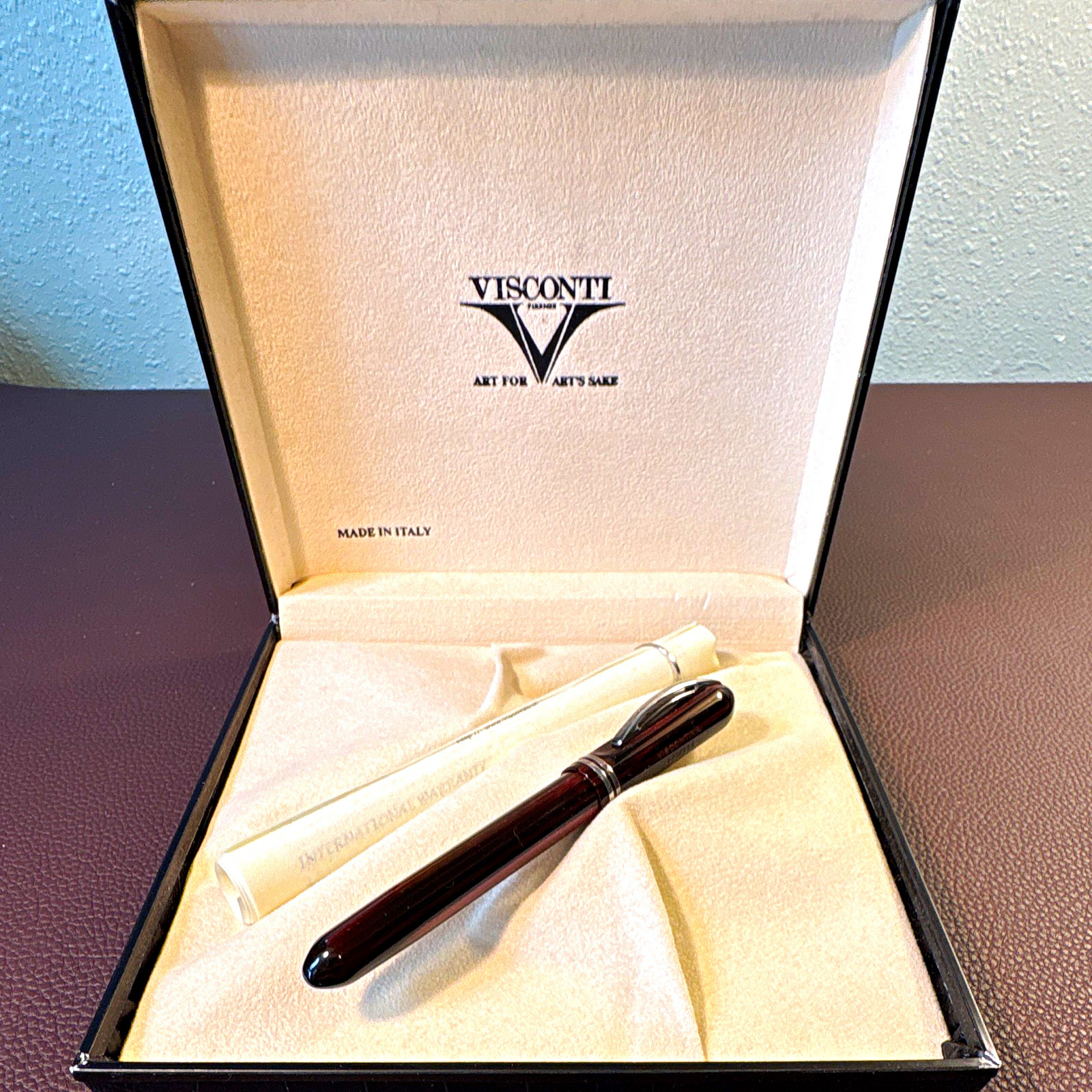 Visconti Viscontina Fountain Pen #275 out of 388 made. 14K M White Gold nib