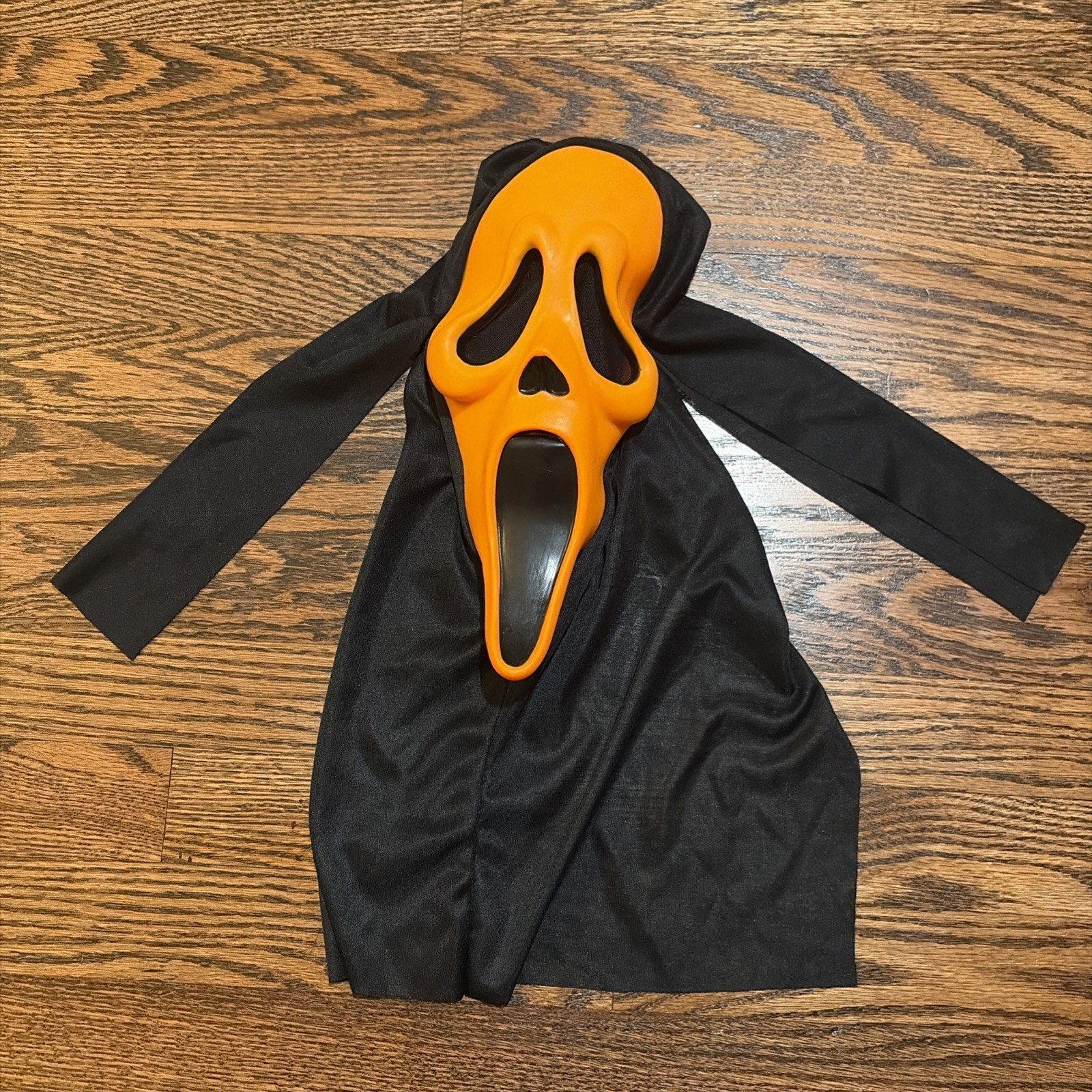 NICE Vintage Scream Ghostface Fluorescent Orange Mask Easter Unlimited HALLOWEEN