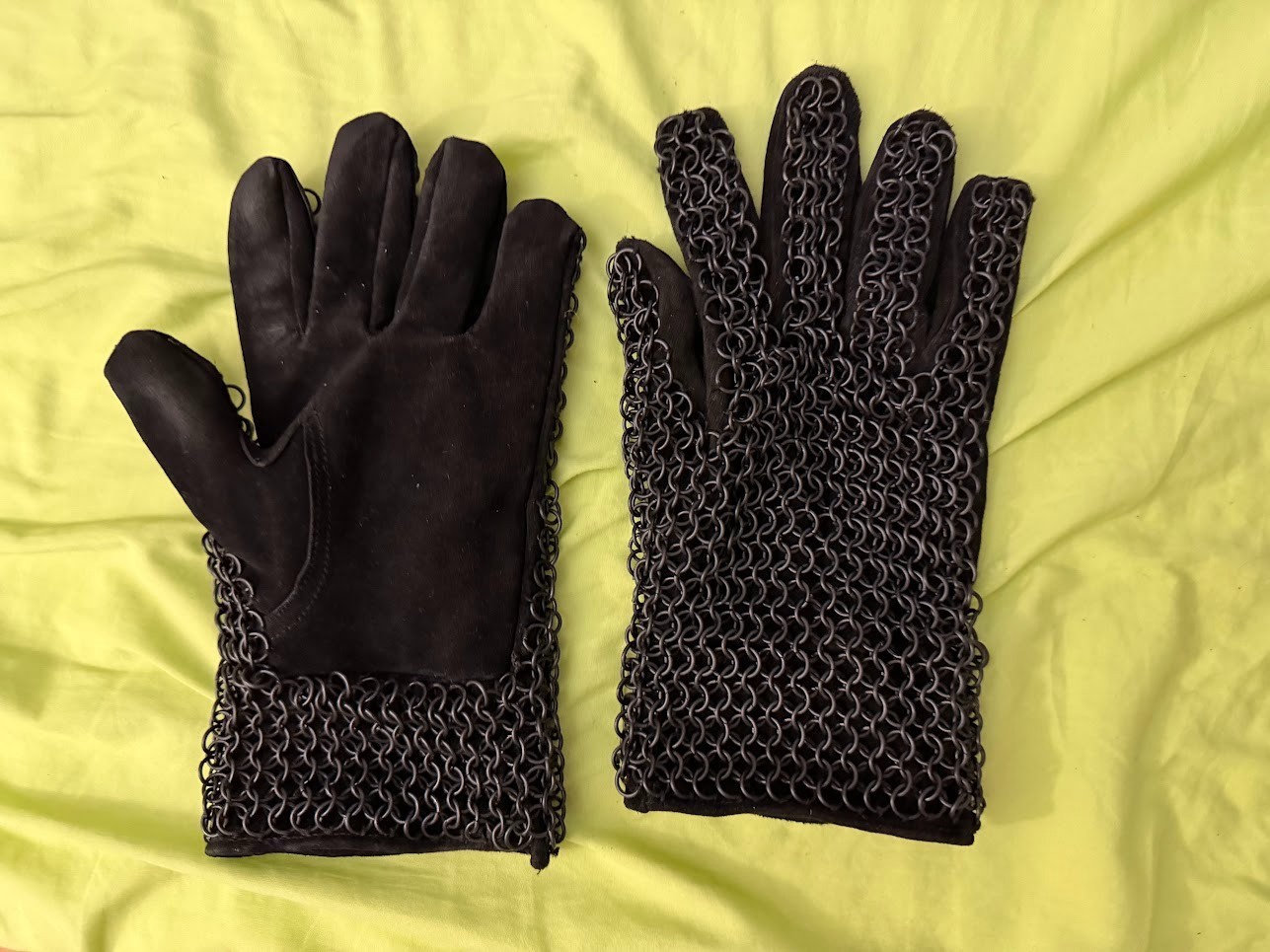 Medieval Blackened Chainmail gauntlets