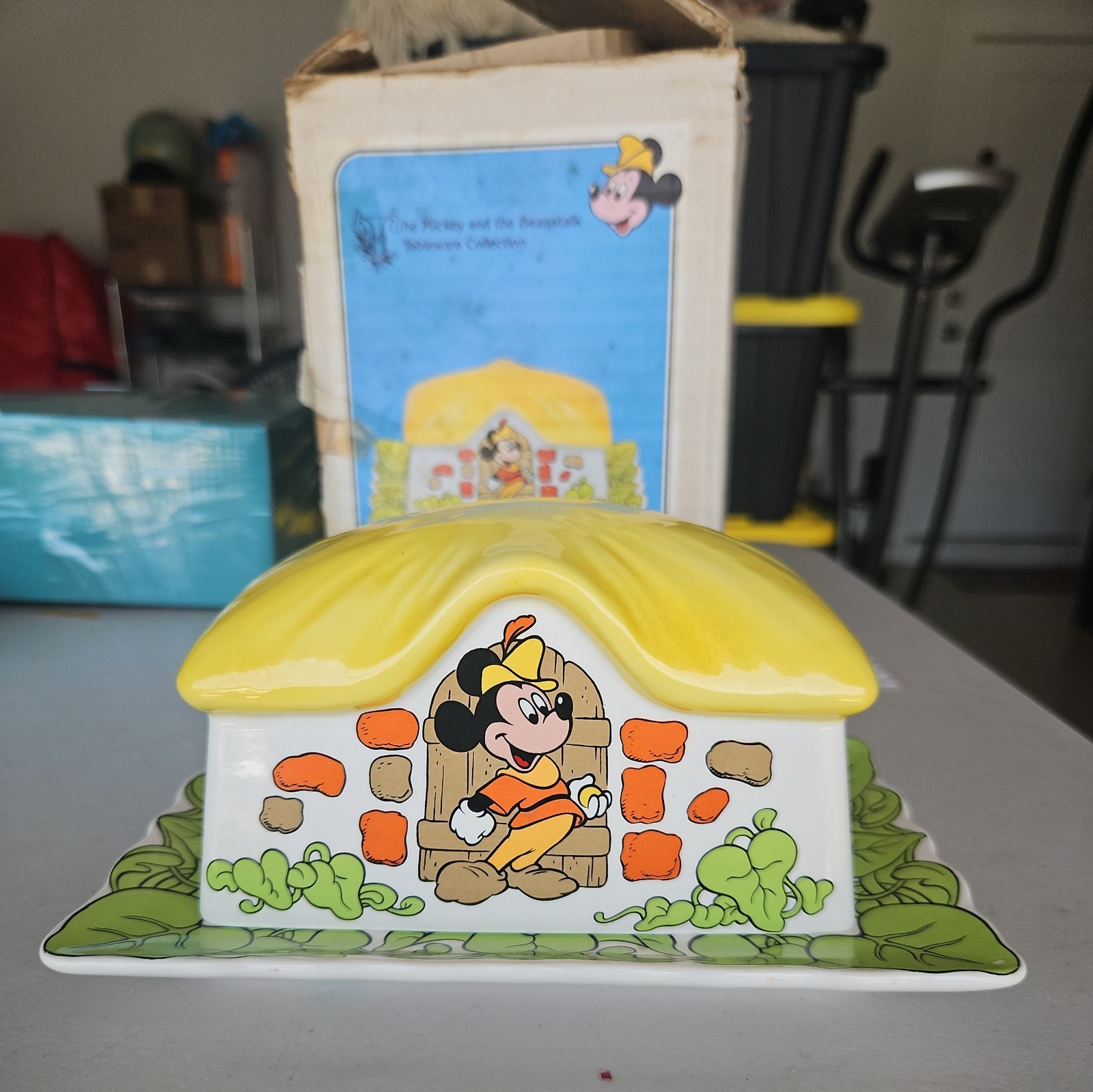 Vintage Walt Disney Mickey And The Beanstalk Tableware Butter Dish 1970s. 56