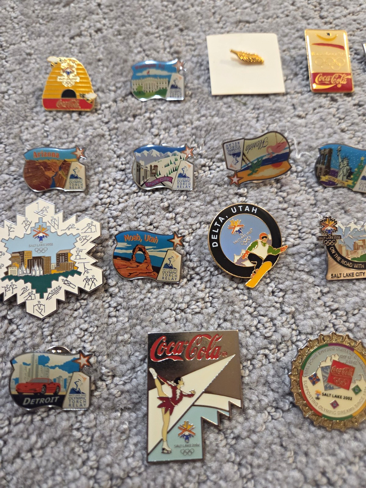 Lot 18 Salt Lake 2002 Winter Olympics Pins - Coca-Cola Delta Utah - Torch Relay