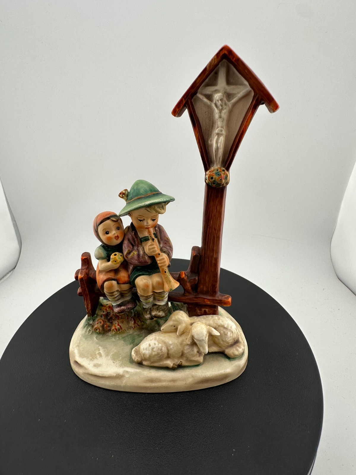 Goebel M.I. Hummel Wayside Devotion 28/II TMK-3 W Germany Figurine