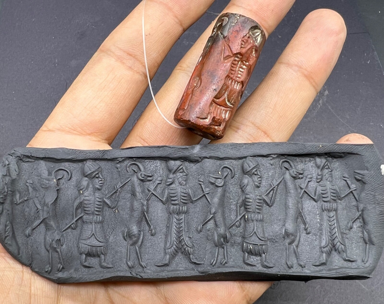 Rare Ancient Old Assyrian Babylonian Historical Story Scene Intaglio cylinder Se