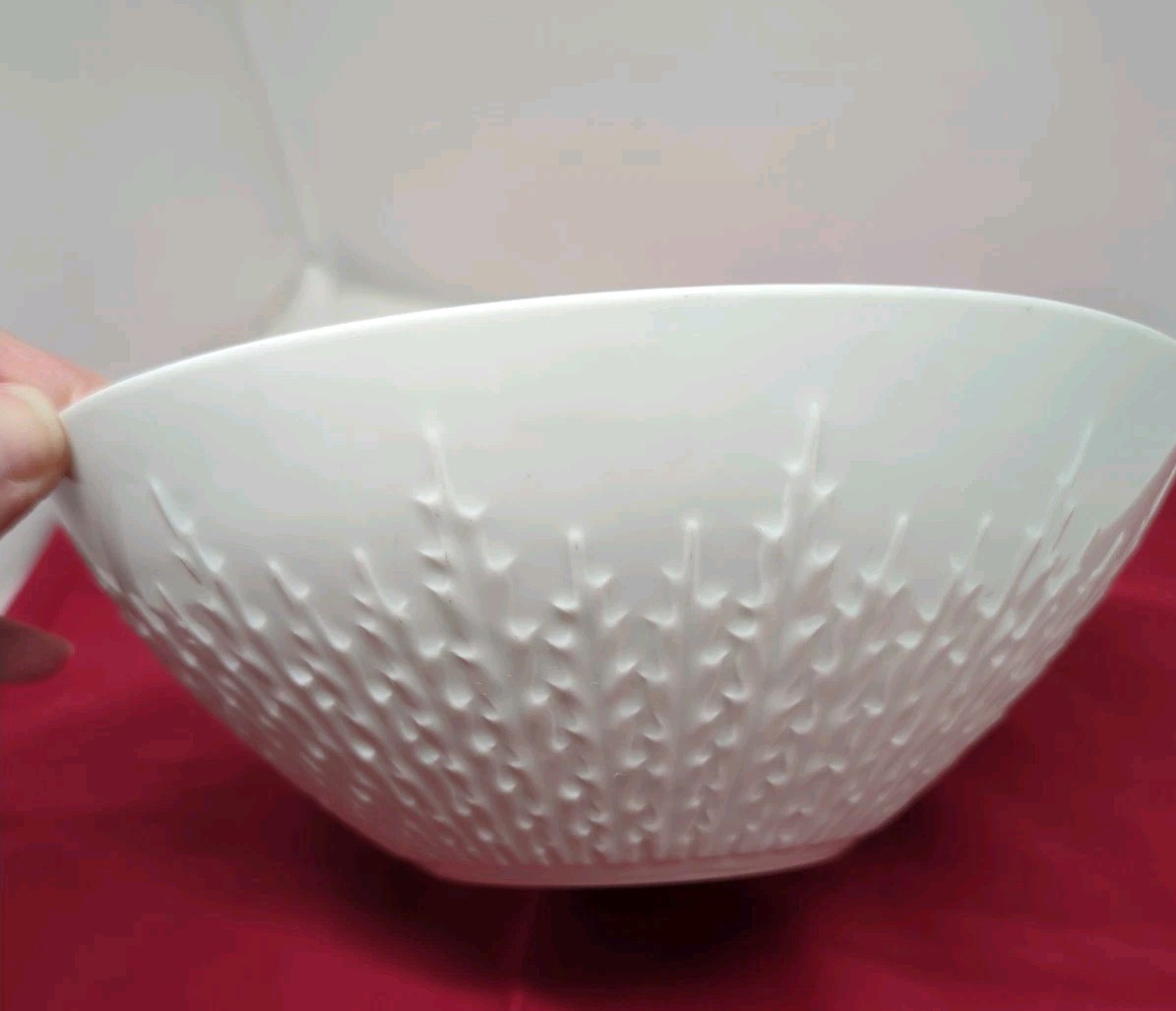 Exzellenz by Hutschenreuther Vegetable Serving Bowl Germany 9.25\