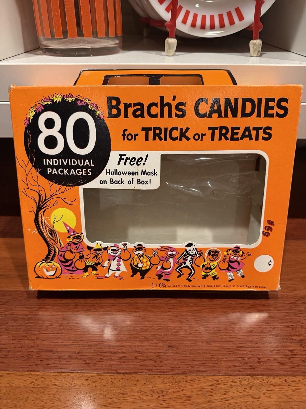Vintage 1960\'s BRACH\'S Halloween Candy Pack STORE DISPLAY BOX & Owl Mask Cut Out