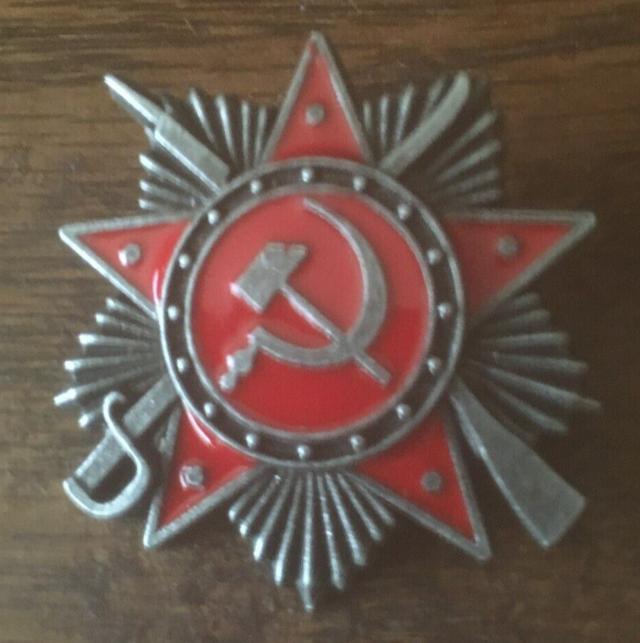 RUSSIAN  SOVIET CCCP    PIN BADGE red star