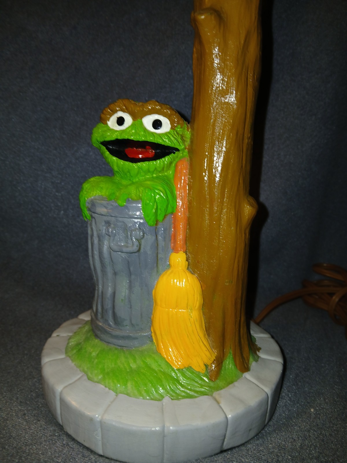 Vintage 1970s Sesame Street Oscar the Grouch Tree Lamp Muppets Inc RARE