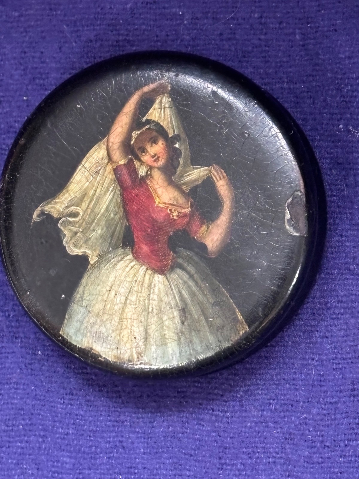 ANTIQUE EARLY 19th CENTURY BEAUTIFUL WOMAN PAINTING PAPER MACHE SNUFF BOX