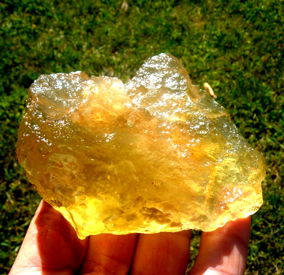 Libyan Desert Glass Meteorite Tektite impact specimen(1200 ct) yellow Top Gem A+