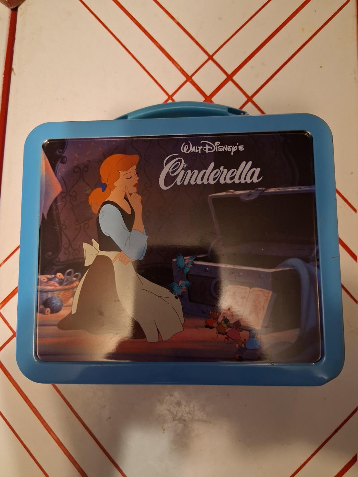 Walt Disney 'Cinderella' Hallmark School Days 2001 Serial #05985 of 19,500