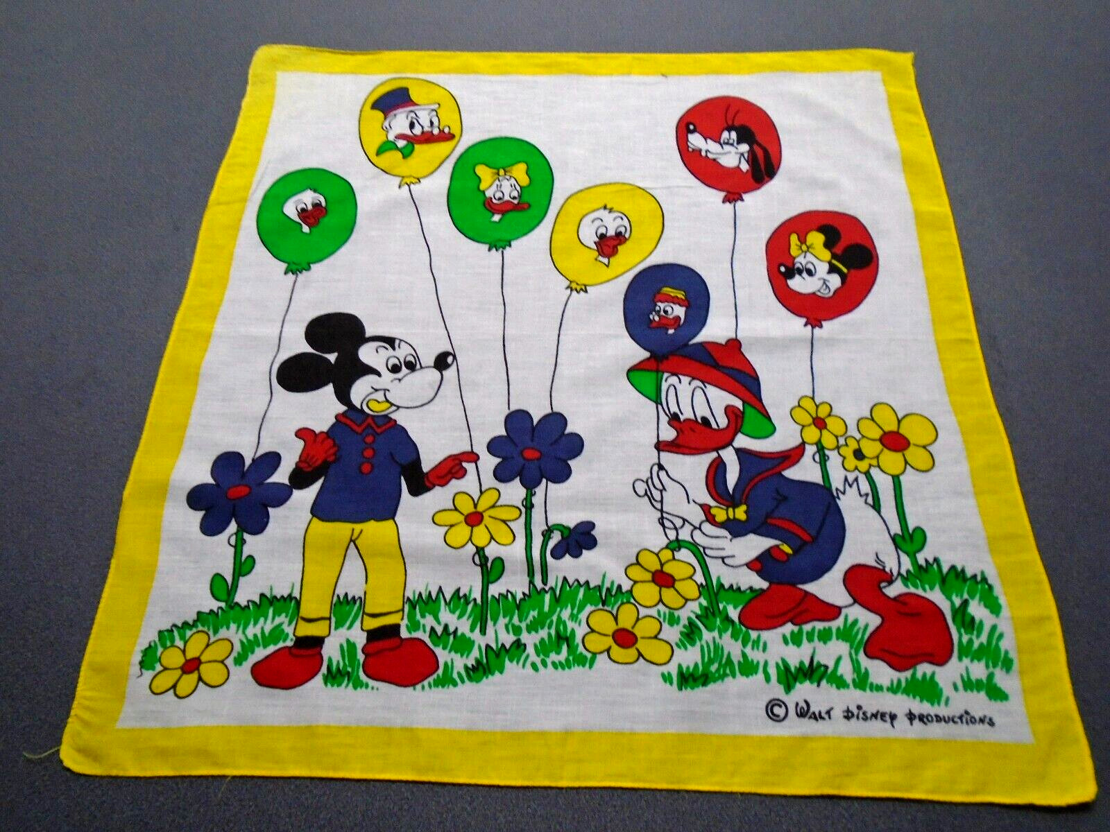 VINTAGE  1970's  WALT  DISNEY BANDANA
