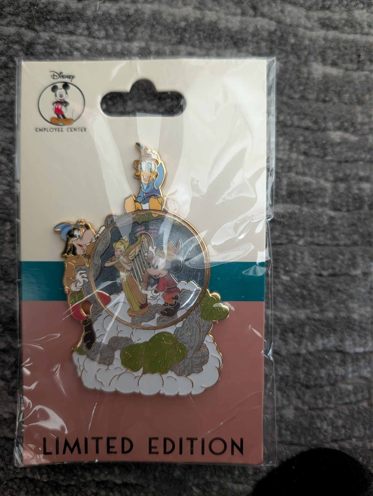 Disney Employee Center DEC Snow Globe Pin LE 250 Fun and Fancy Free Sealed