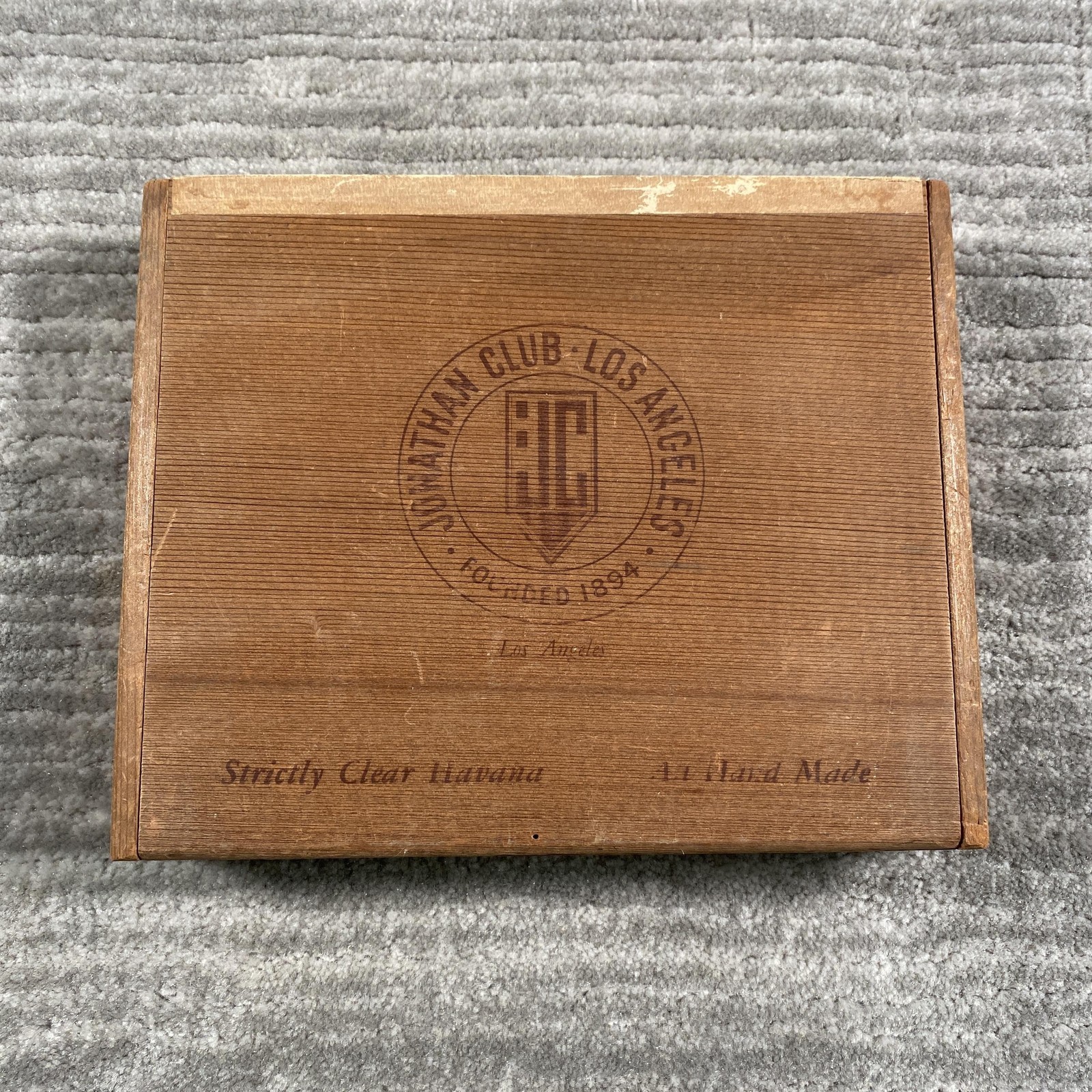 Vintage Jonathan Club Los Angeles Strictly Clear Havana Wood Cigar Box Empty