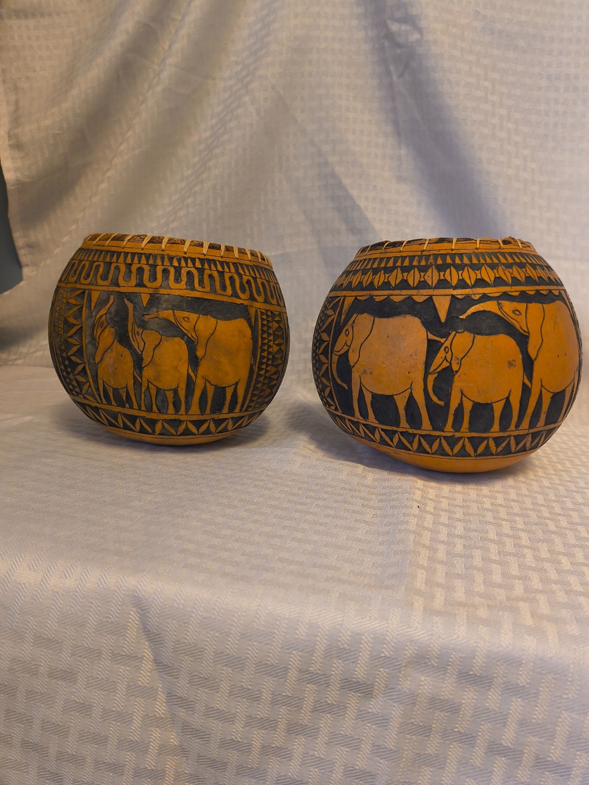 Vtg hand carved painted bowls