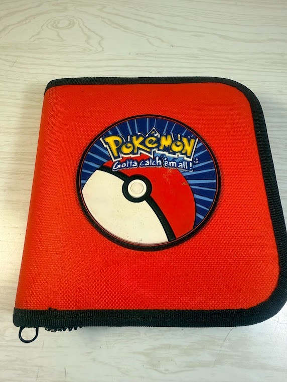 Vintage Pokemon Pokeball Red Zipper CD DVD Carrying Case Official Nintendo