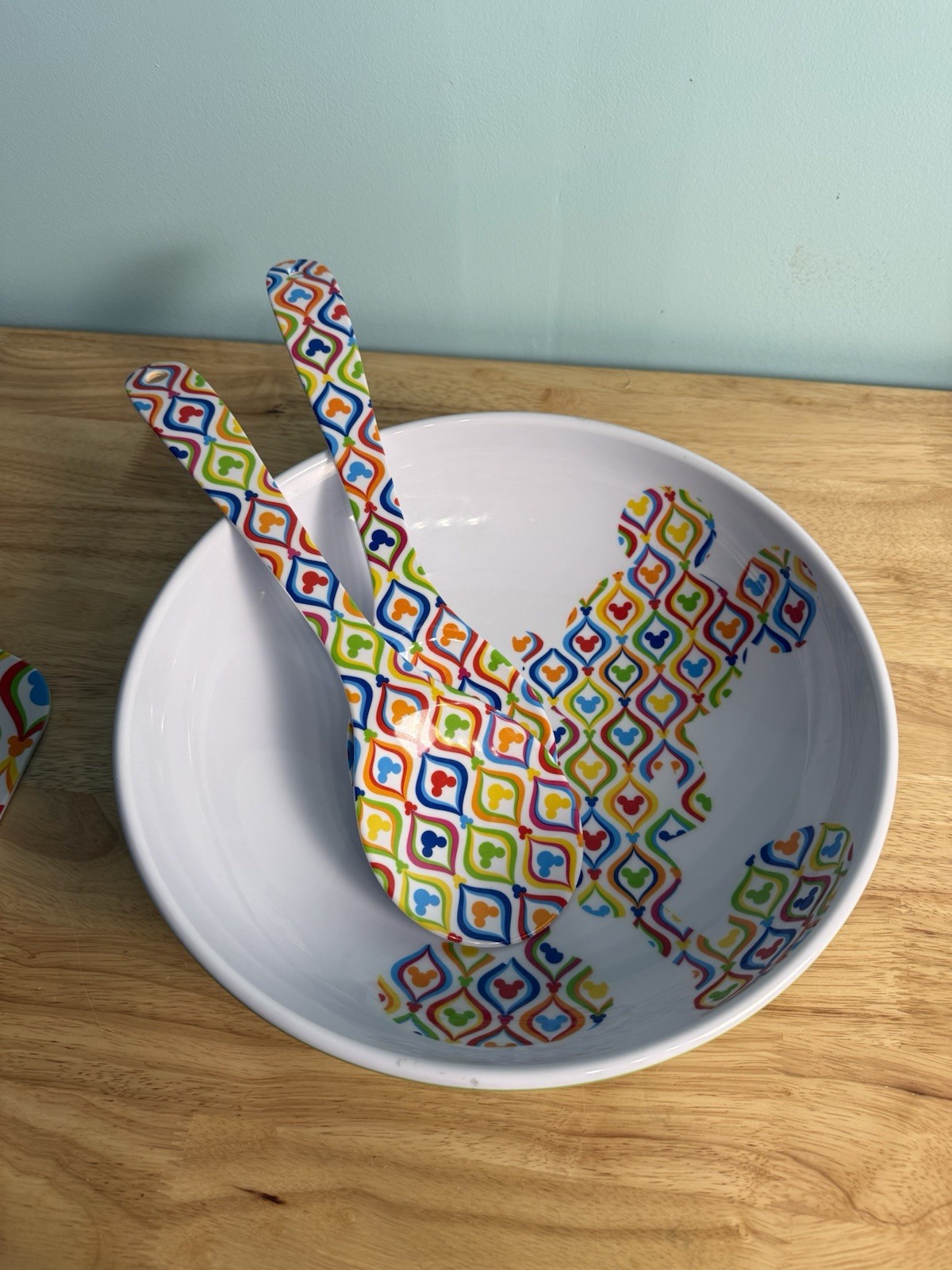 DISNEY MICKEY MOUSE MELAMINE SERVING BOWL +utinsels &COUNTING BOARD DISNEY PARKS