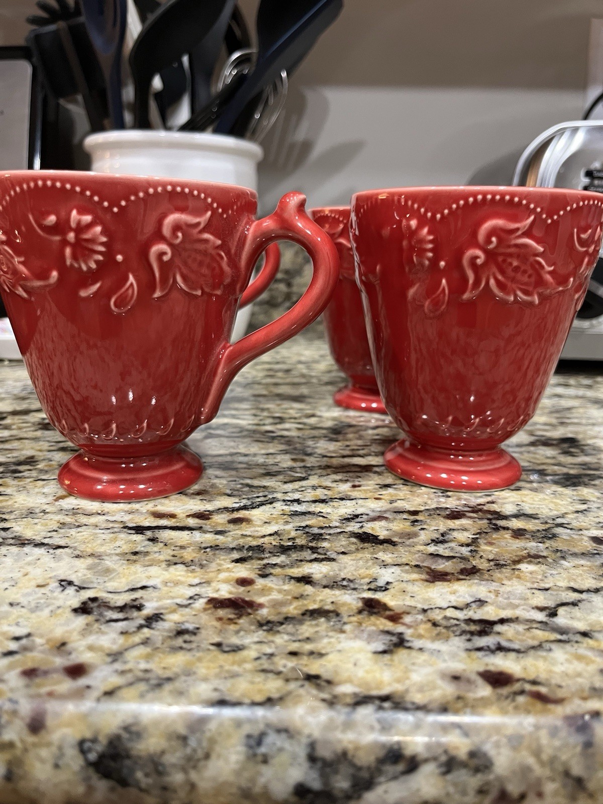 Vera Bradley Home J. Willfred Coffee Mugs Set of 4 red Floral