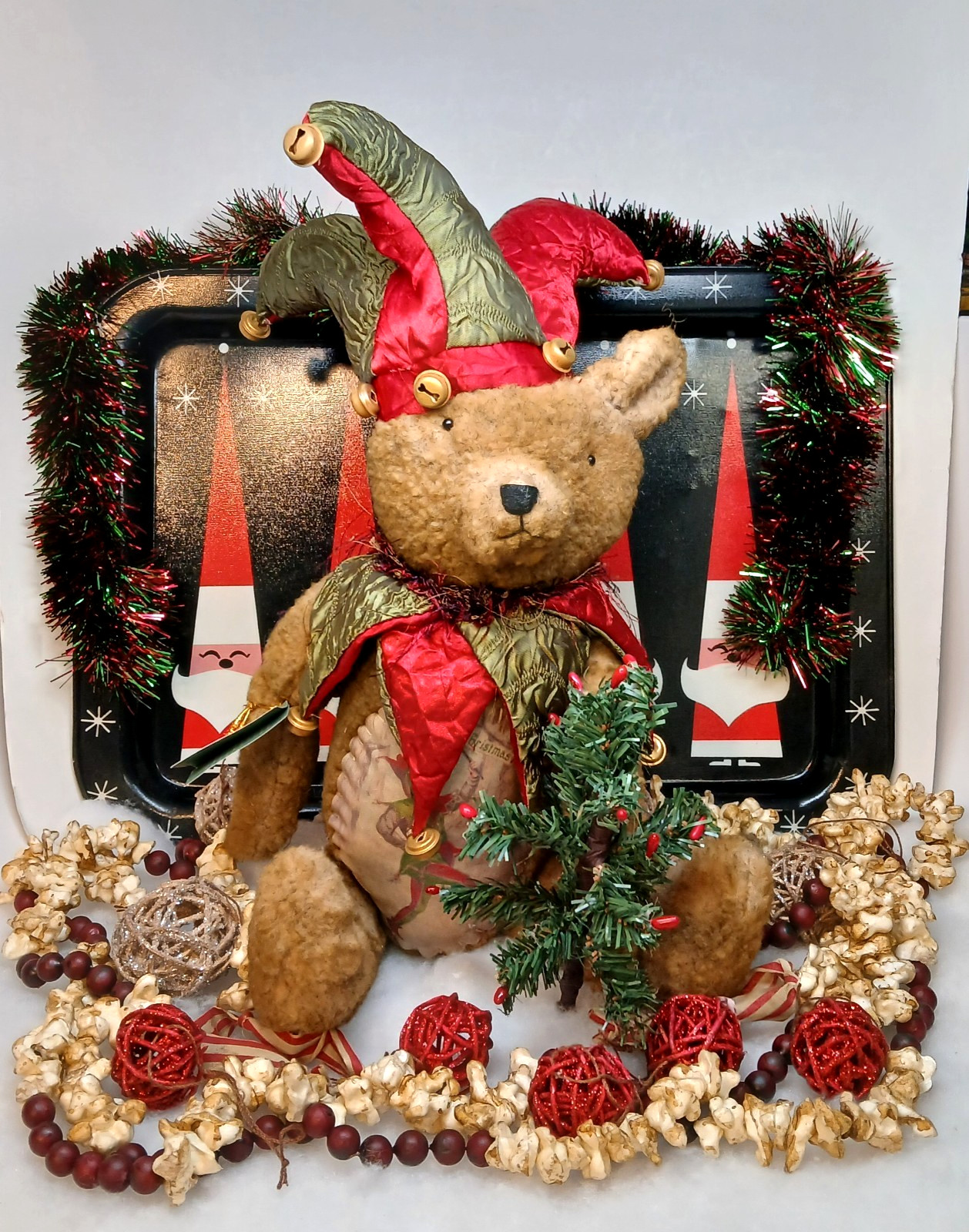 Rare VTG  Bethany Lowe Christmas Bear Court Jester Red Green Hat & Collar & Tree