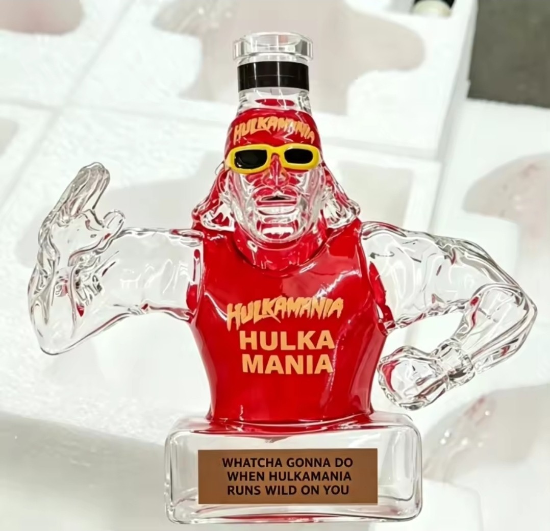 Hulk Hogan Hulkamania Wrestling Liquor Whiskey Decanter Bottle New 