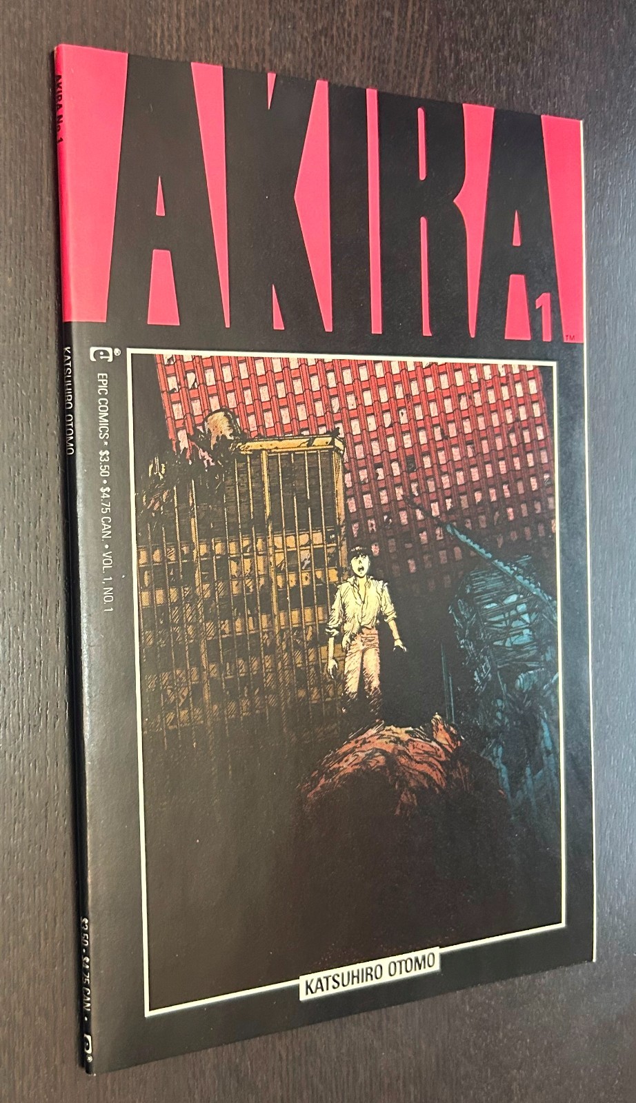 AKIRA (1988 Epic Comics) -- #1 to 20 21 22 23 24 25 26 27 28 29 30 (of 38)