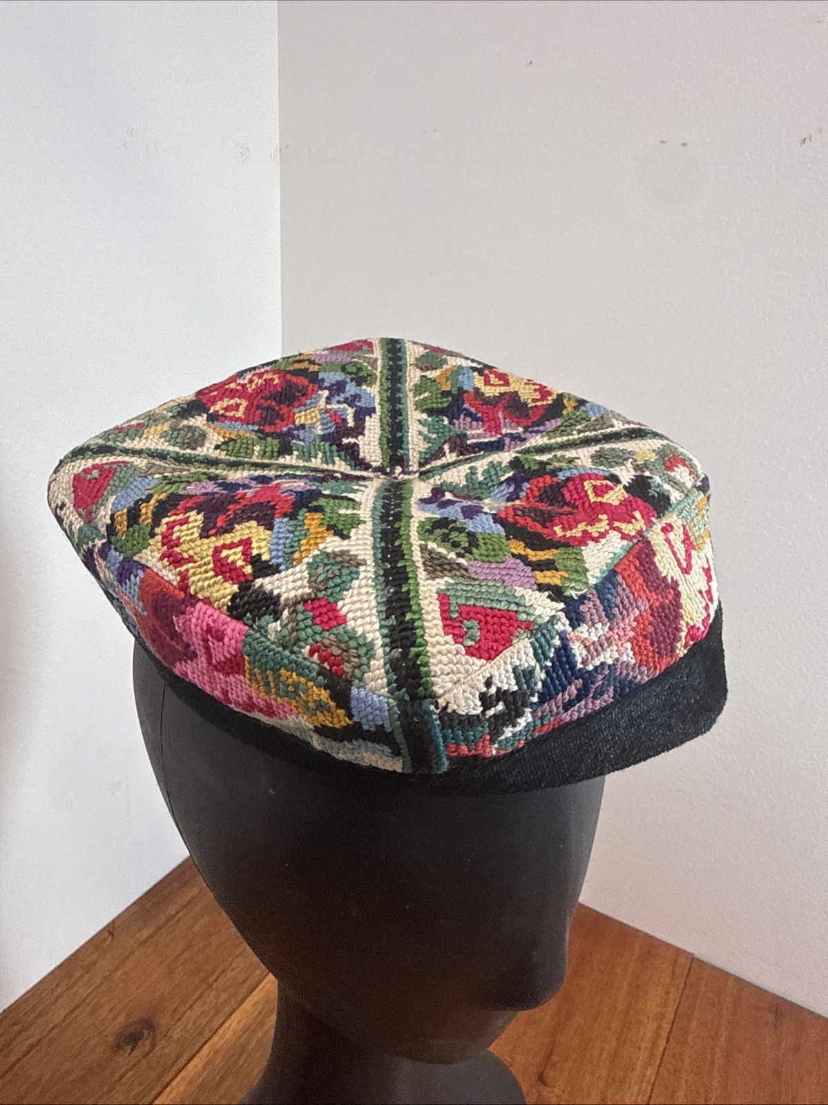 Detailed Bukharian Jewish Kippah Yarmulke Hand Embroidered Needlepoint Vintage