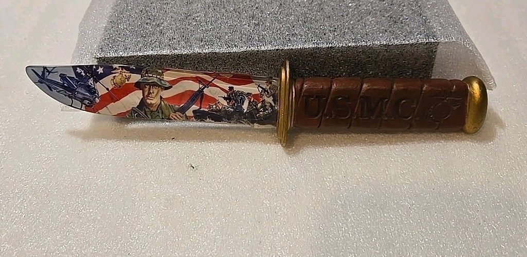 Vintage Hamilton Collection USMC Fighting Spirit Commemorative Facimily Knife