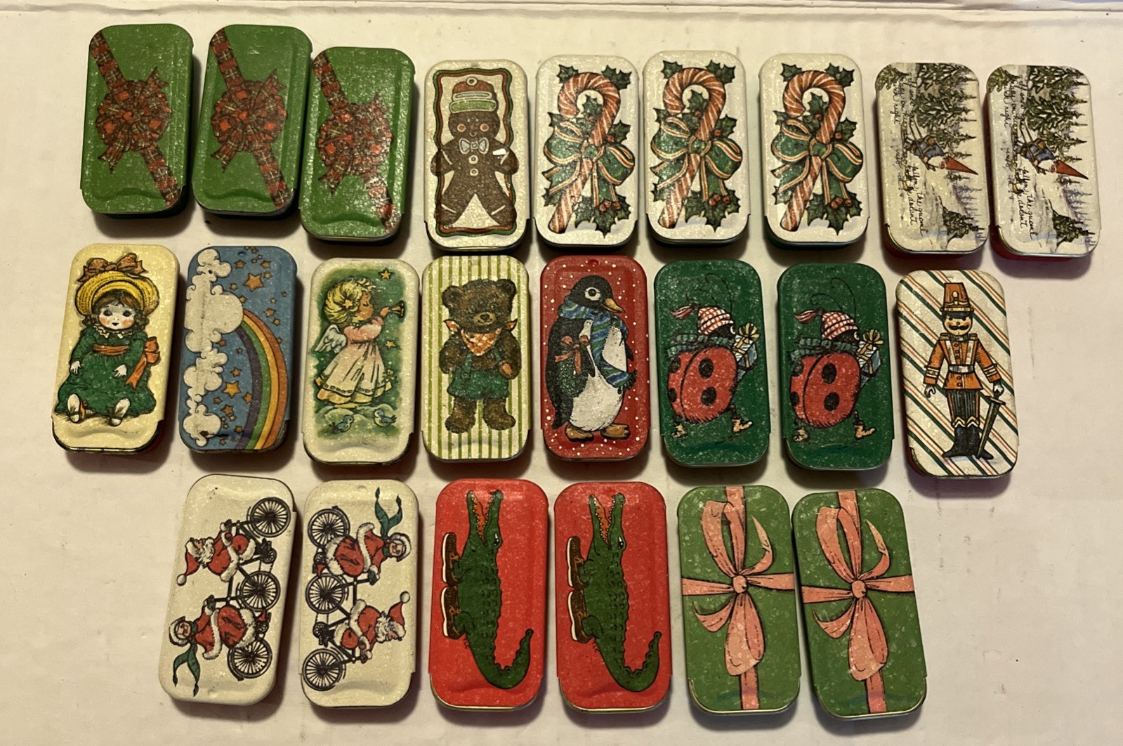 23 x Vintage POTPOURRI PRESS mini sliding metal PILL - TRINKET boxes 1980s. Nice