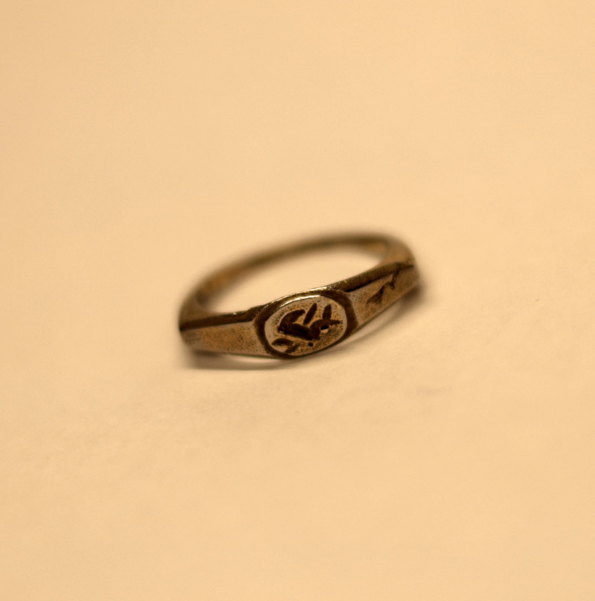 Authentic Roman Empire Bronze seal ring circa 100-300 AD. Wearable US 3.