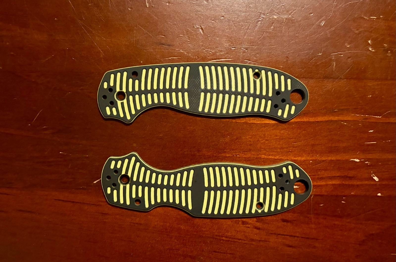Spyderco PM3 Para 3 OEM Factory Black Yellow G10 Contoured Scales