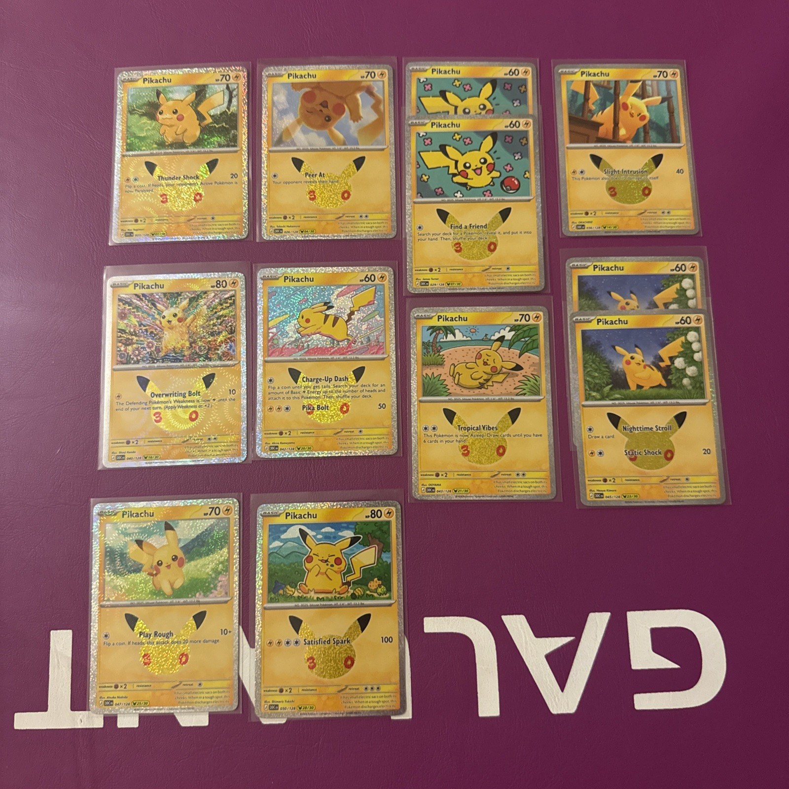Pokémon TCG Pikachu Bundle 30th Anniversary English - 12 cards 