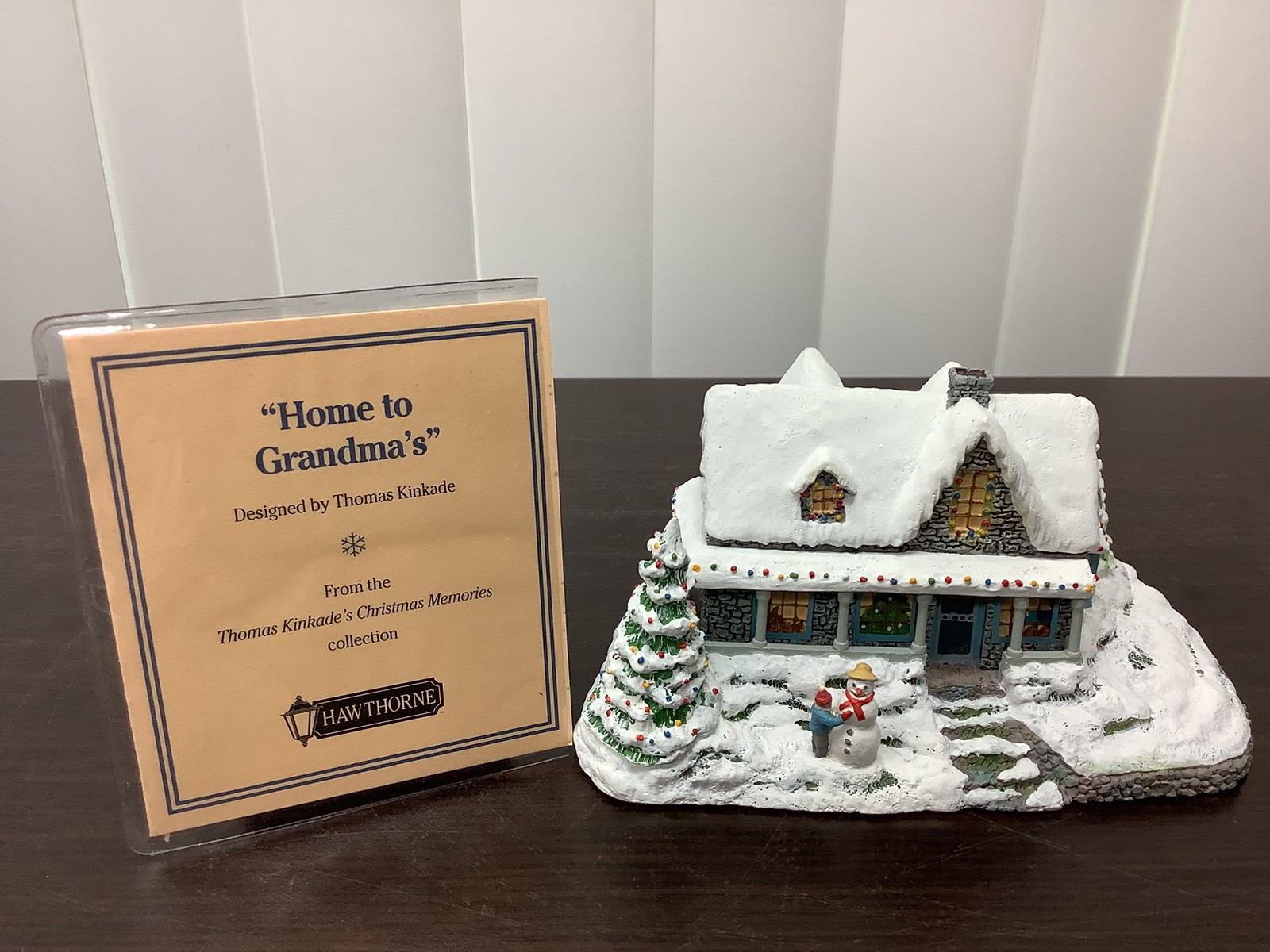 Thomas Kincaid Hawthorne Village Home to Grandmas House w/COA Christmas Vintage