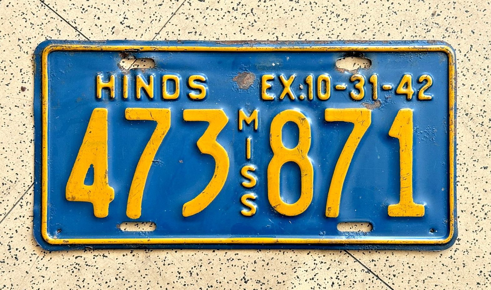 1942 MISSISSIPPI license plate – HINDS COUNTY – ORIGINAL antique vintage car tag