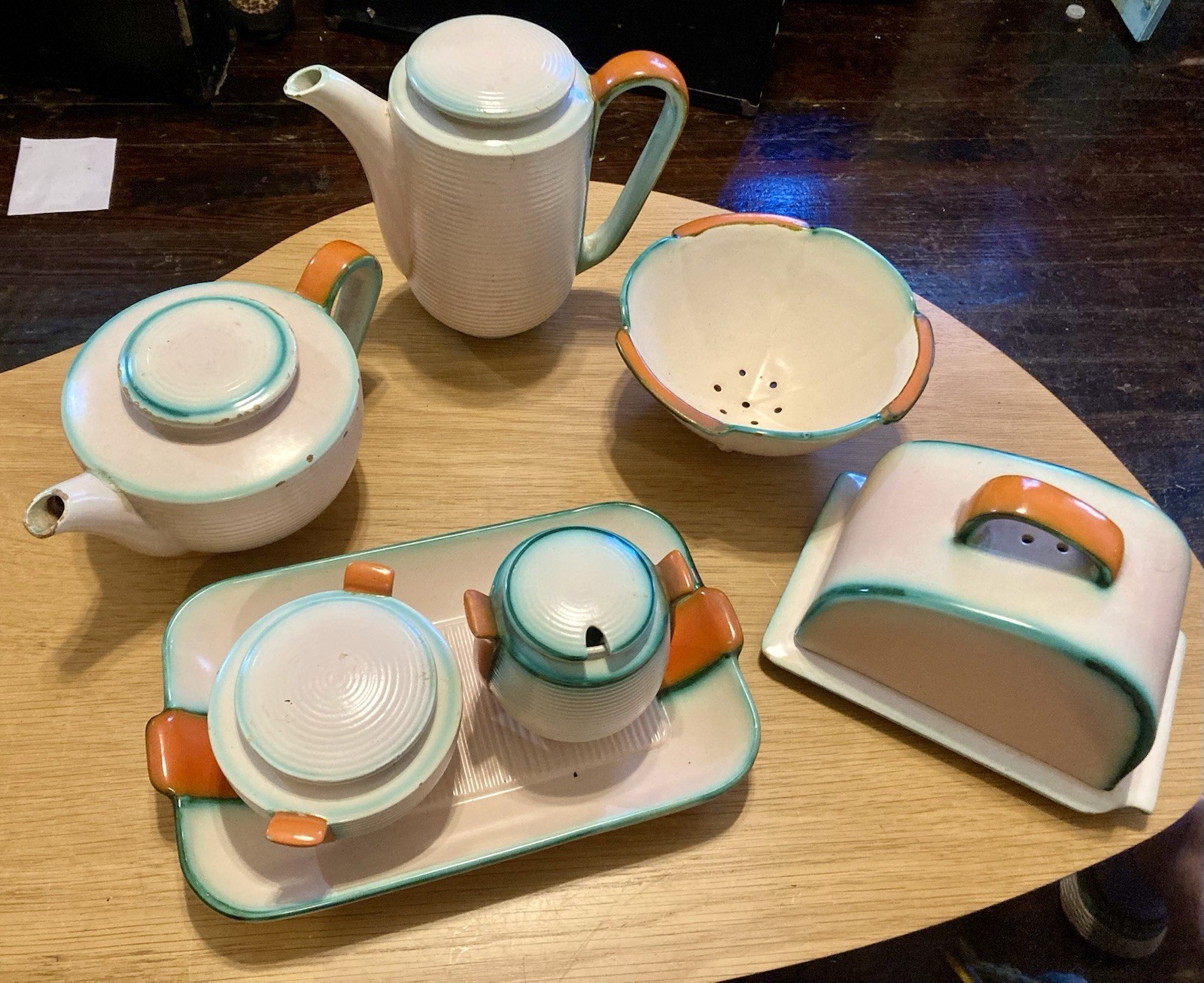 1930’s Art Deco set designed by Eva Zeisel