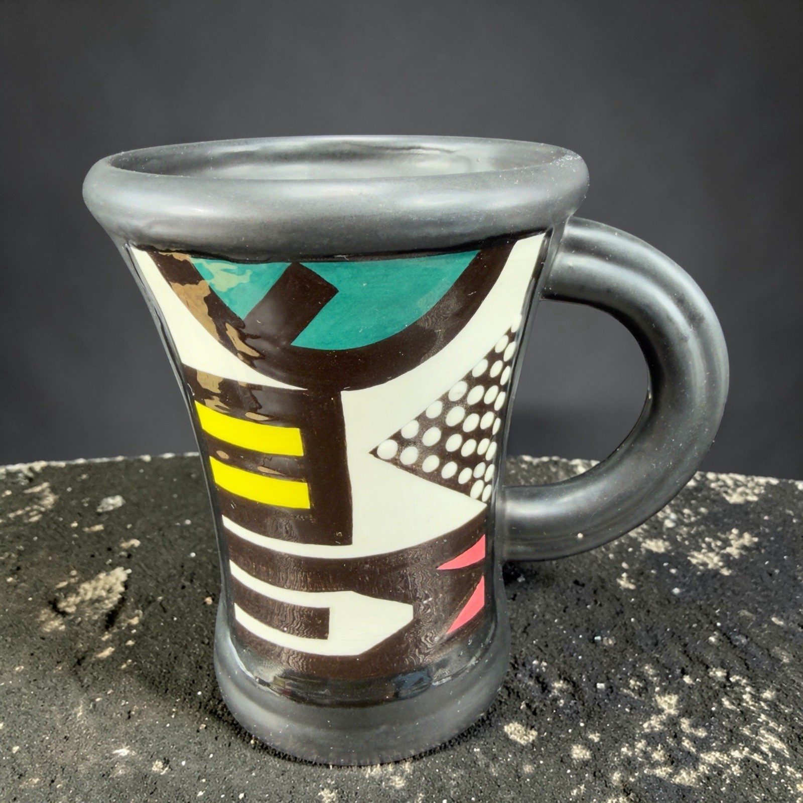 Vintage Hand Made Geometrical Postmodernism Art Pottery Coffee Mug Cup Decor VTG