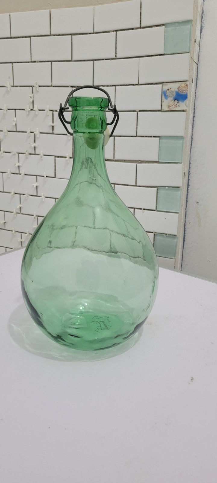 1920s Hand Blown 2.8L Green/blue Demijohn With Lid.