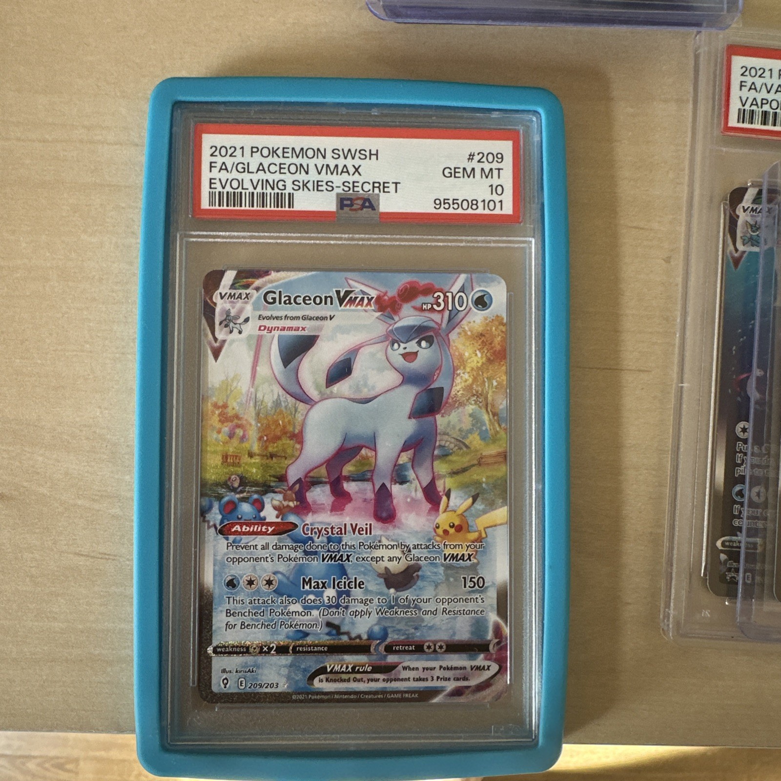 2021 Pokémon Glaceon VMAX Secret Rare Holo PSA 10 Evolving Skies 209/203