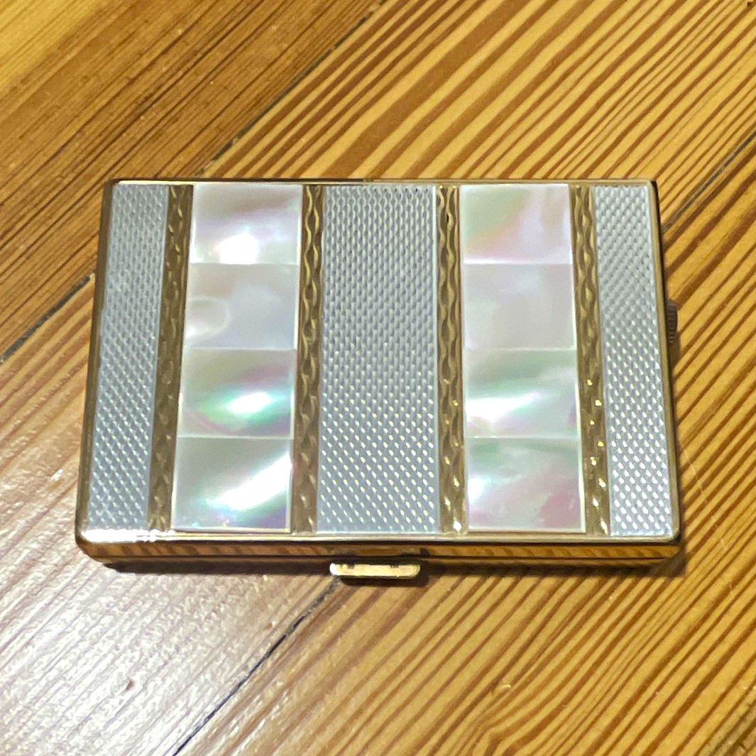 Vintage Mother of Pearl Inlay Gold Tone Powder Compact Mirror with music box