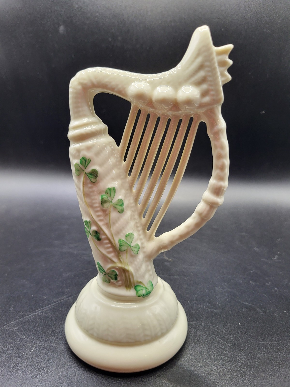 Vtg Beleek Ireland Porcelain Shamrock Design 8.25 in Irish Celtic Harp Figurine