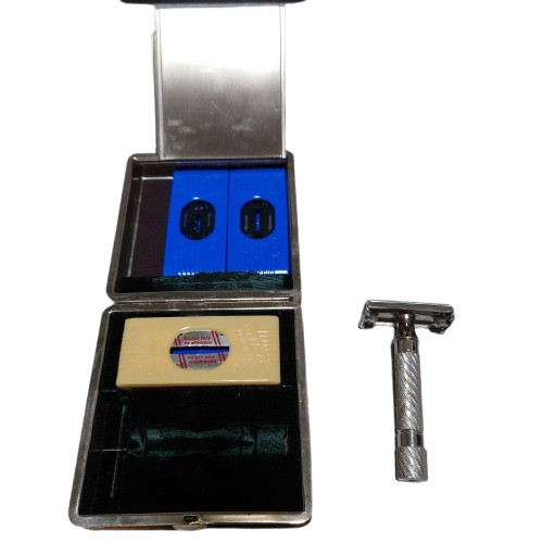 Vintage 1948 Gillette Executive TTO Double Edge Safety Razor Rhodium Case