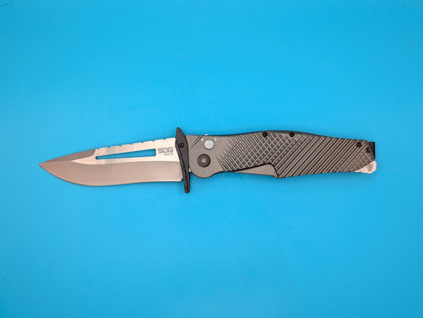 SOG Quake XL Assisted Folder 4.5