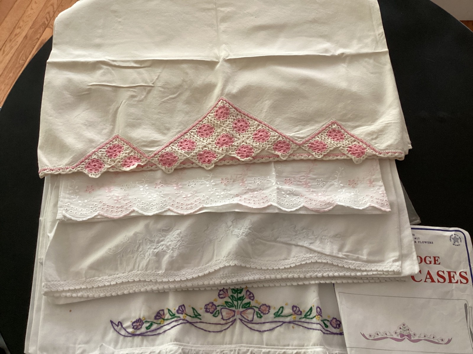 7 Vintage Embroidered/cutwork Pillowcases 3 pairs and 1